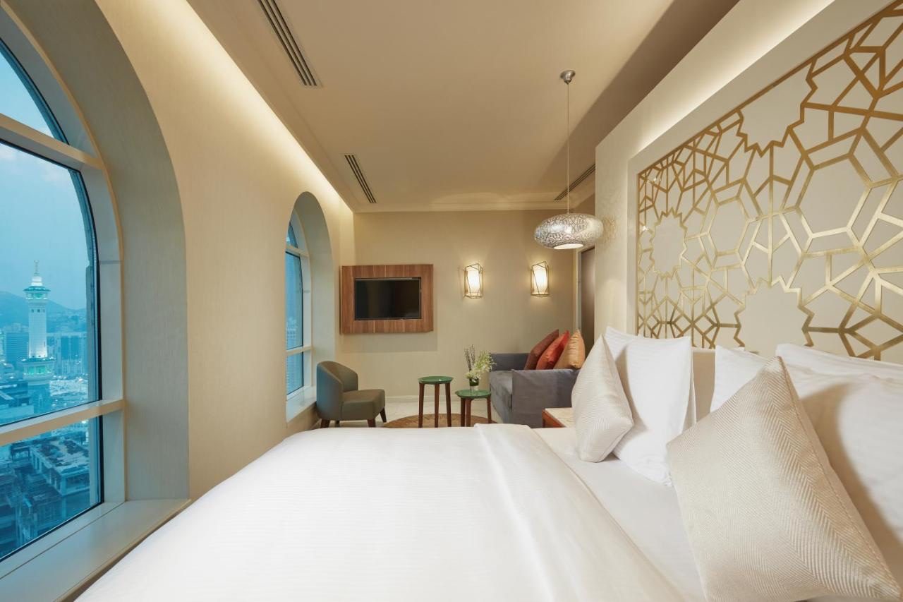 Hotel August